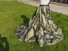 Load image into Gallery viewer, REDUCED - Olive green ruched skirt
