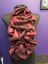 Load image into Gallery viewer, Taffeta ruched stocks
